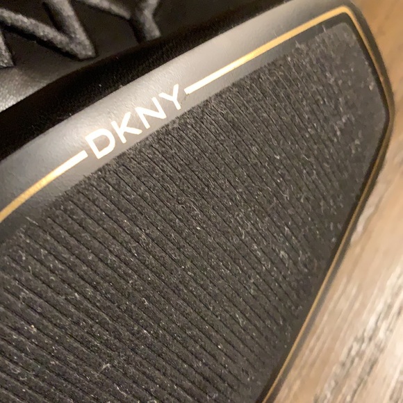 DKNY Filli Mule Sliders - Picture 8 of 9